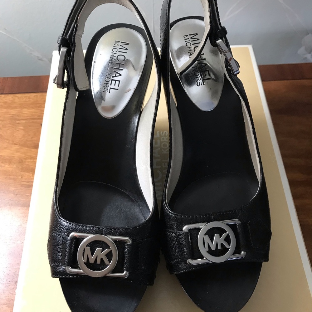 Michael Kors Platform slingback - Picture 2 of 5